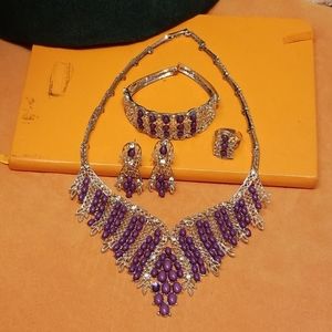 Purple necklace set